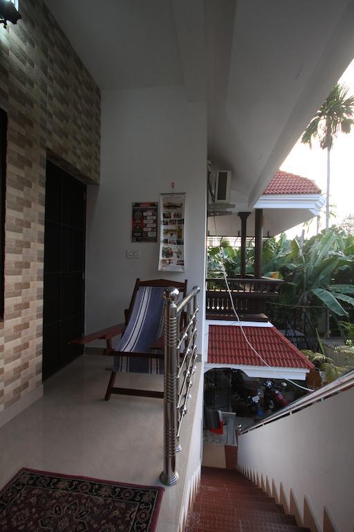 Aaron'S Homestay Kochi Esterno foto